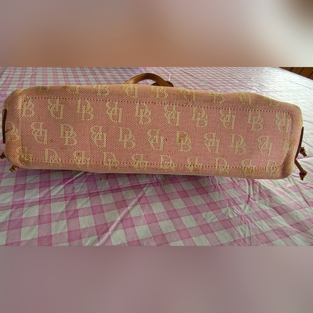 Dooney & Bourke Signature Canvas, Leather Details, Vintage - Picture 6 of 15